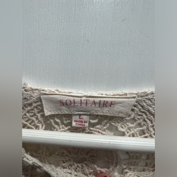 SOLITAIRE Cream Crochet Knit Ruffle Sleeve Boho Festival Sweater SZ LARGE Used - Picture 3 of 7